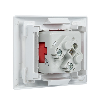 Розетка 45х45 PRO с заземлением, 45 градусов, красная EKF